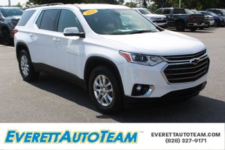 Used 2021 Chevrolet Traverse LT image 1