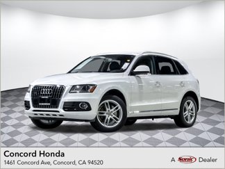 Used 2017 Audi Q5 2.0T Premium Plus w/ Technology Package image 1