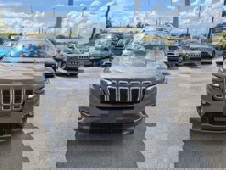Used 2019 Jeep Cherokee Limited image 1
