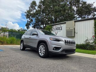 Used 2019 Jeep Cherokee Latitude w/ Popular Appearance Group image 1