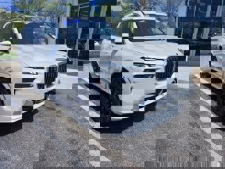 New 2024 BMW X7 xDrive40i w/ Premium Package image 1