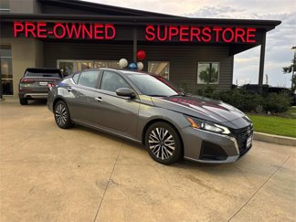 Used 2023 Nissan Altima 2.5 SV image 1