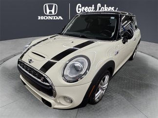 Used 2015 MINI Cooper S image 1