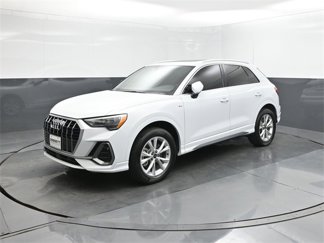 Used 2022 Audi Q3 2.0T Premium w/ Convenience Package image 1