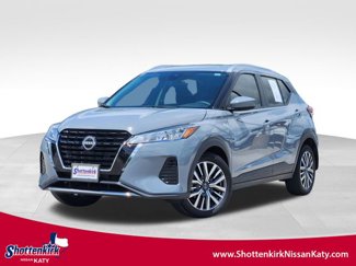 Used 2023 Nissan Kicks SV image 1