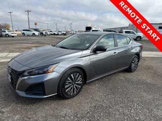 Used 2024 Nissan Altima 2.5 SV image 1