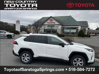 Used 2022 Toyota RAV4 LE image 1