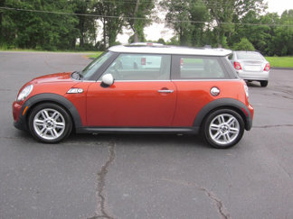 Used 2011 MINI Cooper S image 1