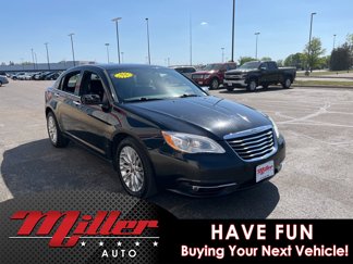 Used 2011 Chrysler 200 Limited image 1