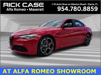 Used 2022 Alfa Romeo Giulia Veloce image 1