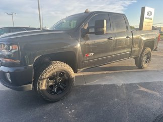 Used 2018 Chevrolet Silverado 1500 LT w/ Midnight Edition image 1