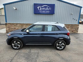 Used 2021 Hyundai Venue image 1