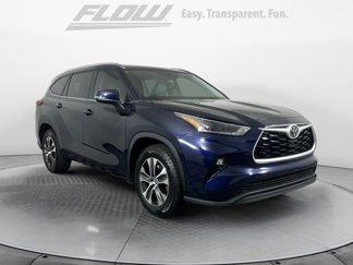 Used 2021 Toyota Highlander XLE image 1