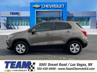 Certified 2022 Chevrolet Trax LT image 1
