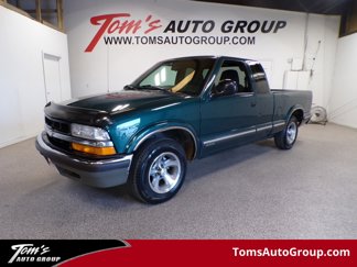 Used 1998 Chevrolet S10 Pickup LS image 1