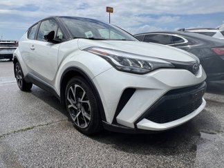 Used 2020 Toyota C-HR LE image 1