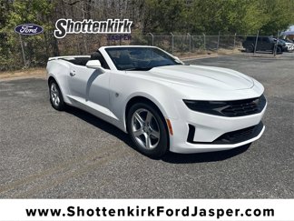 Used 2023 Chevrolet Camaro LT image 1