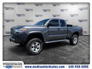 Used 2019 Toyota Tacoma SR image 1