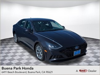 Used 2023 Hyundai Sonata SEL image 1