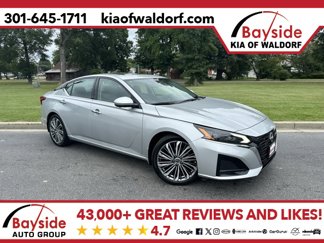 Used 2023 Nissan Altima 2.5 SL image 1