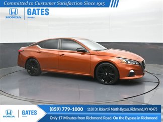 Used 2020 Nissan Altima 2.5 SR image 1