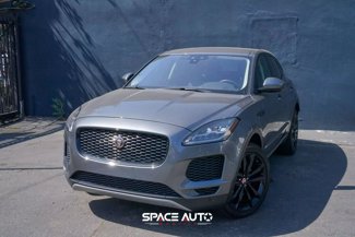 Used 2018 Jaguar E-PACE SE image 1