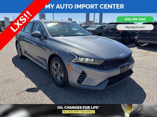 Used 2023 Kia K5 LXS image 1