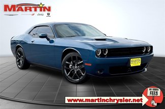Used 2023 Dodge Challenger SXT w/ Plus Package image 1