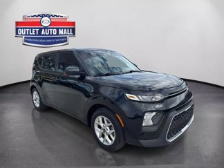 Used 2021 Kia Soul LX image 1