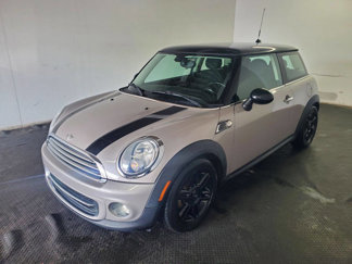 Used 2013 MINI Cooper Hardtop image 1