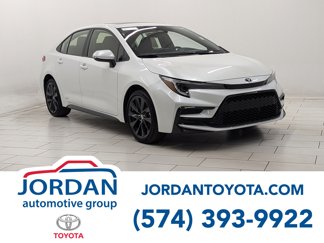 Used 2024 Toyota Corolla SE image 1