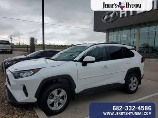 Used 2021 Toyota RAV4 XLE image 1