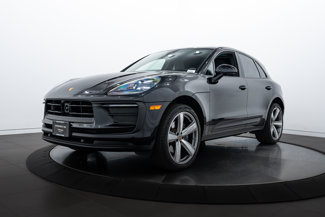 Certified 2025 Porsche Macan image 1