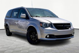 Used 2019 Dodge Grand Caravan SXT image 1