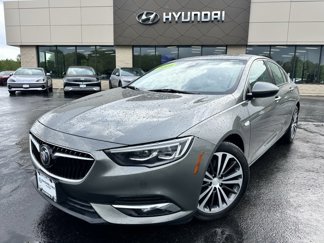 Used 2018 Buick Regal Essence w/ Driver Confidence Package #1 image 1
