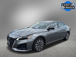 Used 2024 Nissan Altima 2.5 SV image 1