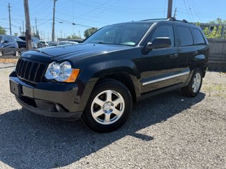 Used 2010 Jeep Grand Cherokee Laredo image 1