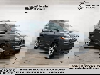 Used 2015 Jeep Cherokee Latitude image 1
