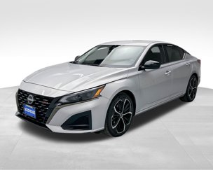 Used 2023 Nissan Altima 2.5 SR image 1
