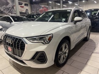 Used 2022 Audi Q3 2.0T Premium Plus w/ Premium Plus Package image 1