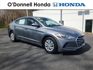Used 2017 Hyundai Elantra SE image 1