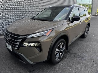 Used 2025 Nissan Rogue SL image 1