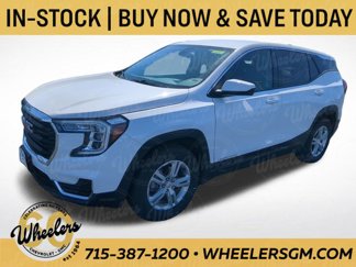 Used 2024 GMC Terrain SLE image 1