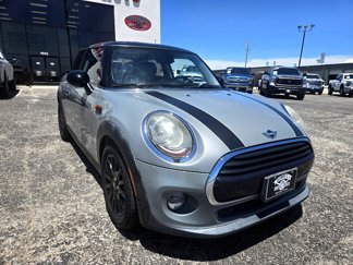 Used 2017 MINI Cooper 2-Door Hardtop image 1