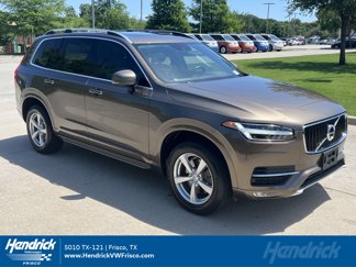 Used 2017 Volvo XC90 T5 Momentum image 1