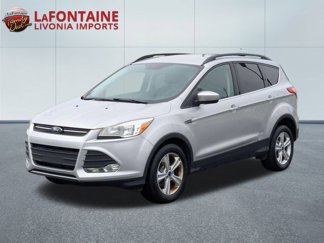 Used 2016 Ford Escape SE w/ Equipment Group 201A image 1