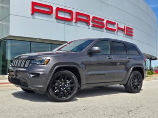 Used 2021 Jeep Grand Cherokee Laredo X image 1