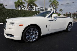 Used 2017 Rolls-Royce Dawn image 1