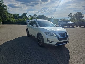 Used 2019 Nissan Rogue SL image 1