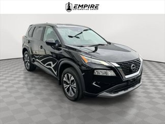 Used 2023 Nissan Rogue SV image 1